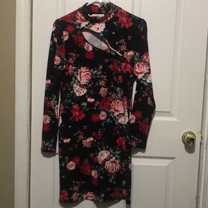 Floral Sleeve Dress Size Large NWT